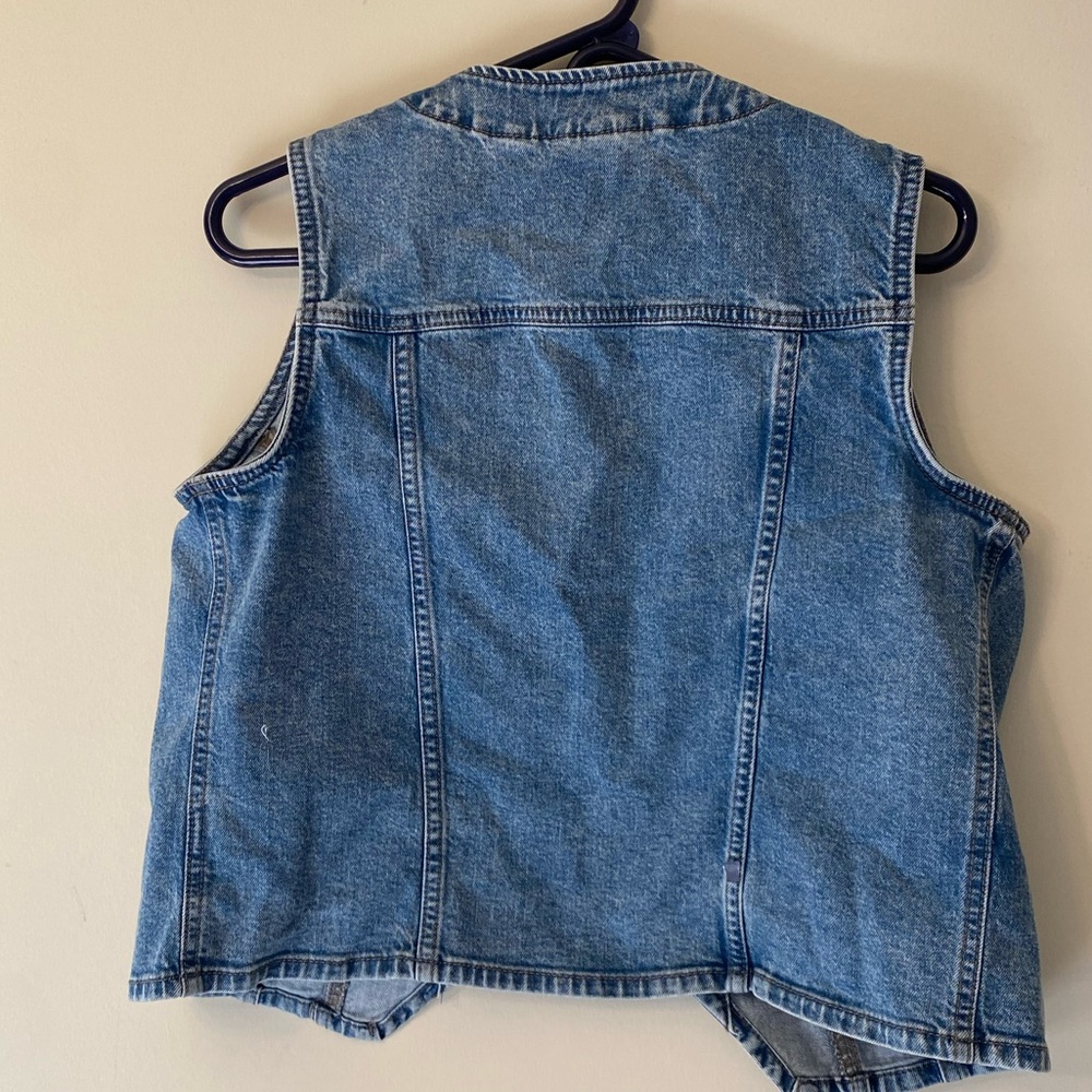 Universal Thread Blue Denim Button-Front Vest - Picture 2 of 3